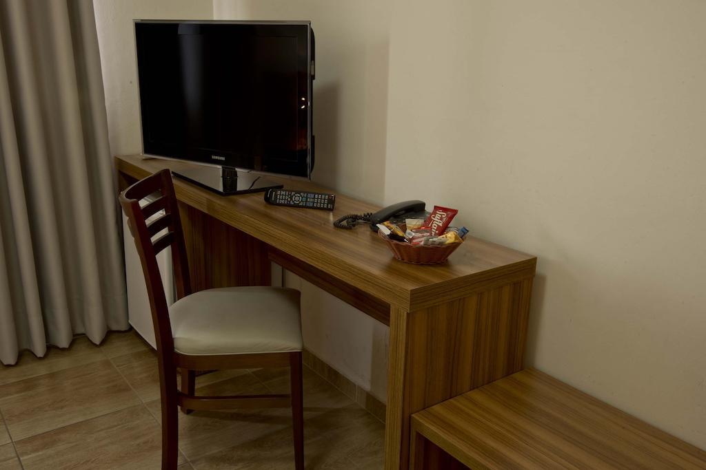 Grand Enio Hotel E Cantina Varginha  Zimmer foto